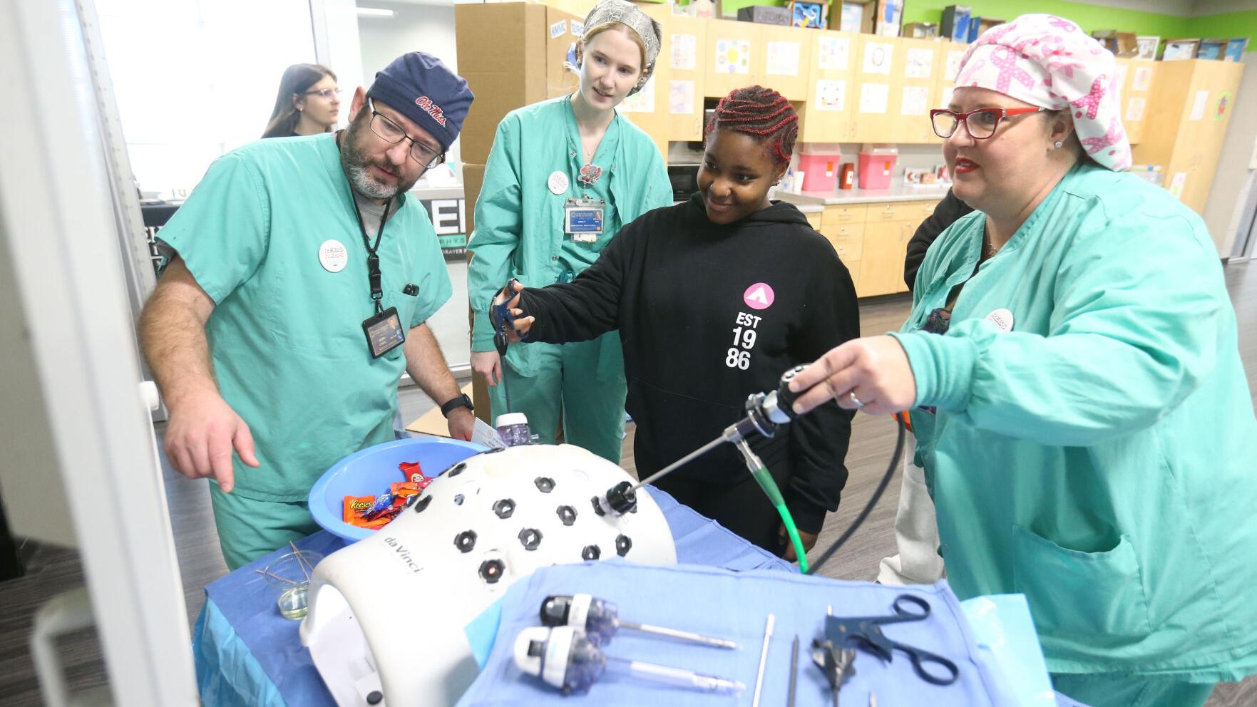 LCSD holds College and Career Showcase for upcoming graduates